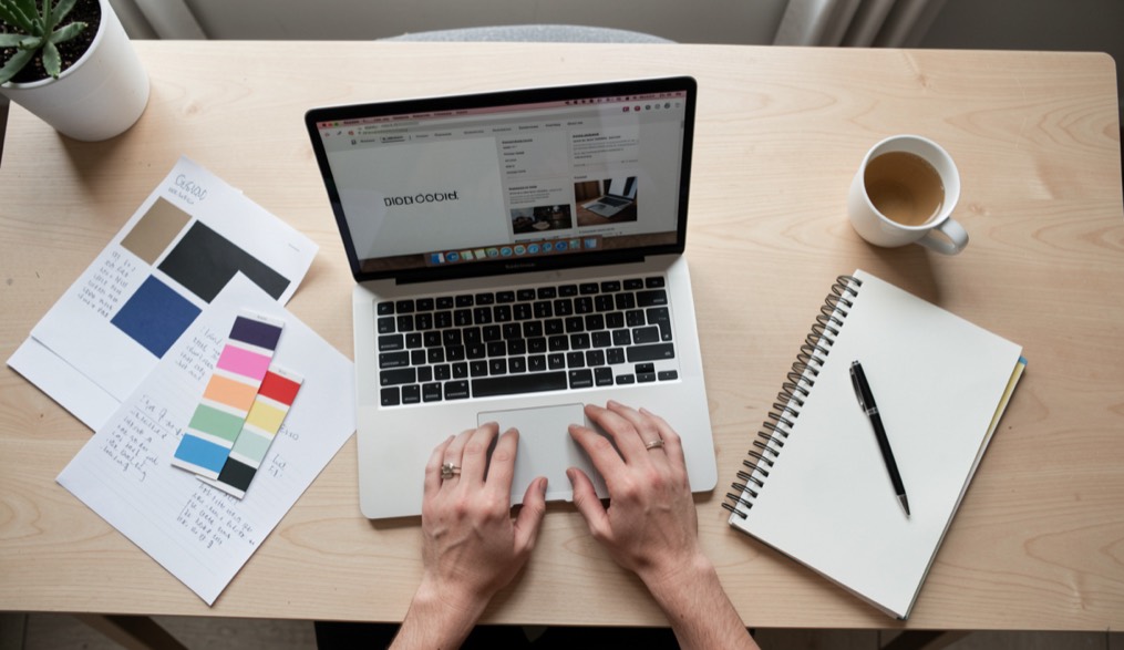 Image optimization: formats, compression and responsive sizes: an editorial still life showing a clear working method